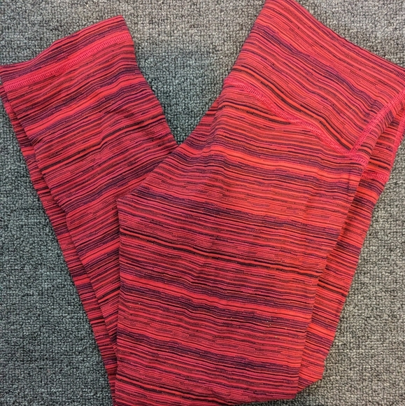 Lululemon cotton capris - Picture 1 of 1